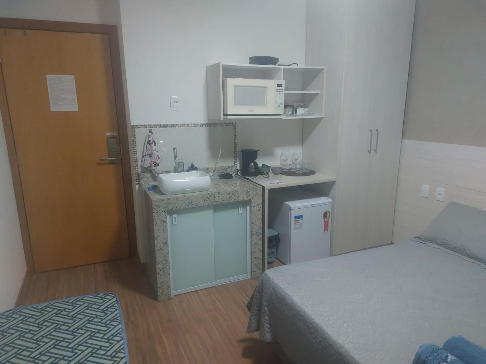 Apto 201 Com Varanda, Self Check-In, Ar, Tv E 14Km Aeroporto 圣湖镇 外观 照片